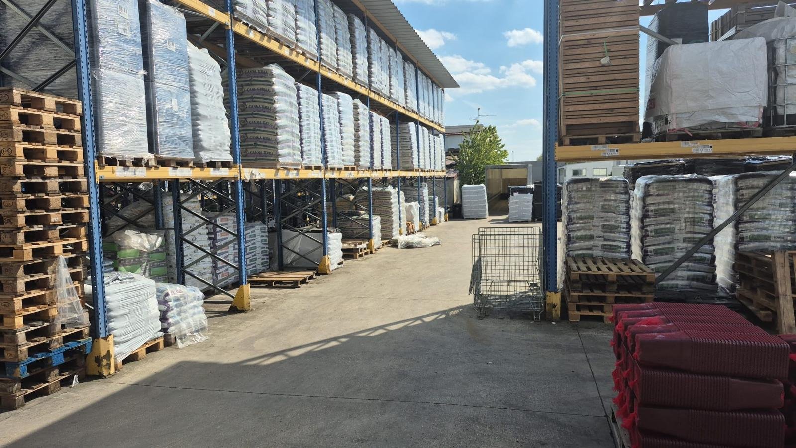 Rack couvert stockage extérieur